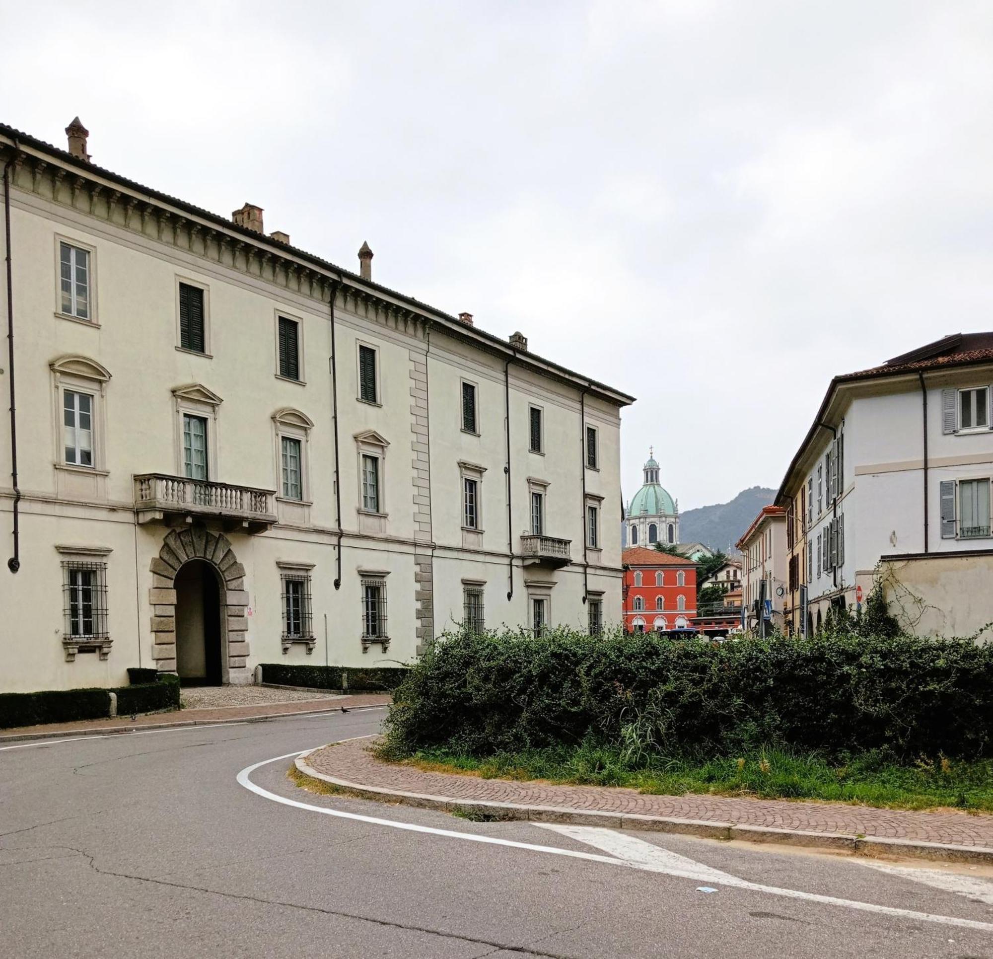Elegant Beige Apartment - 5 Minutes From The Lake Como Zewnętrze zdjęcie