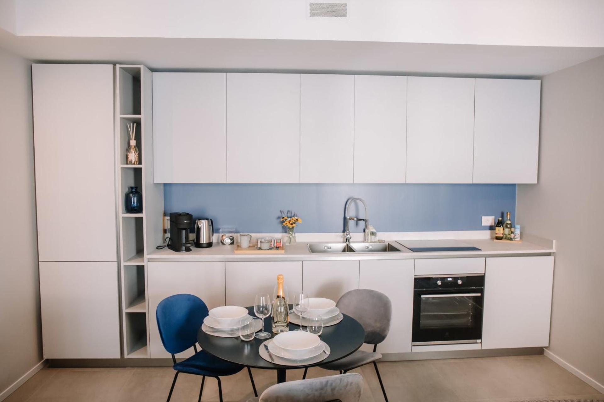 Elegant Beige Apartment - 5 Minutes From The Lake Como Zewnętrze zdjęcie